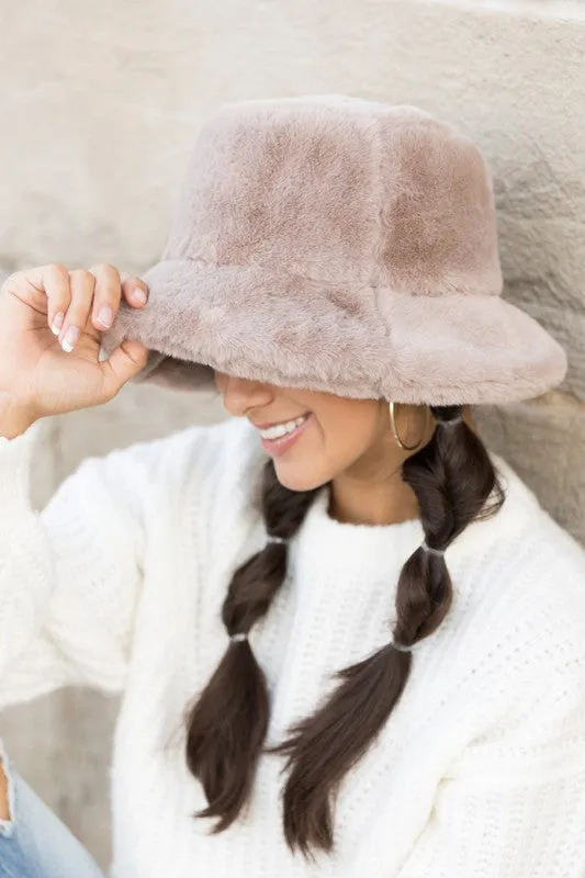 Cozy Ultra-Soft Plush Bucket Hat