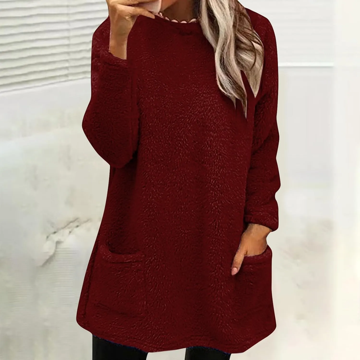 Fleece Pullover Women Fuzzy Sweaters for Women Crew Neck Sweatshirts Winter Warm Loungewear Tops with Pockets