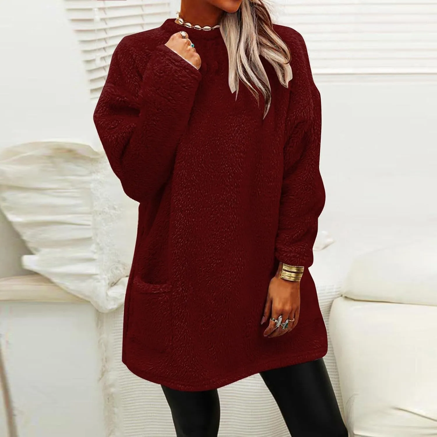 Fleece Pullover Women Fuzzy Sweaters for Women Crew Neck Sweatshirts Winter Warm Loungewear Tops with Pockets