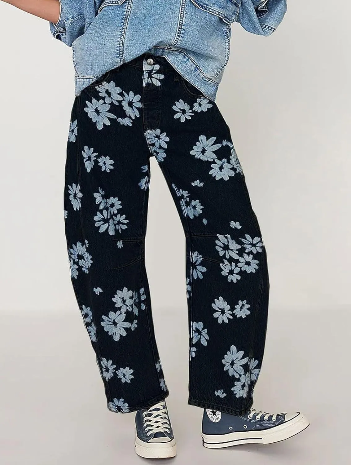 GGUHHU Distressed Barrel Jeans for Women Y2K Wide Leg Baggy Denim Pants Boyfriend Floral Trousers
