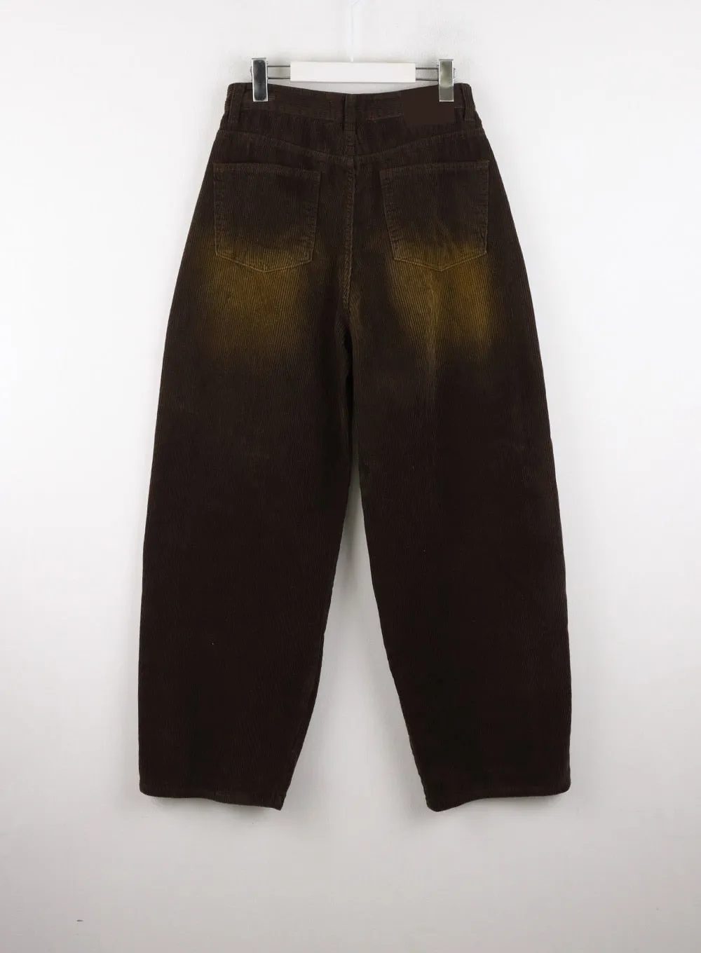 Mid-Rise Barrel Leg Jeans CD304