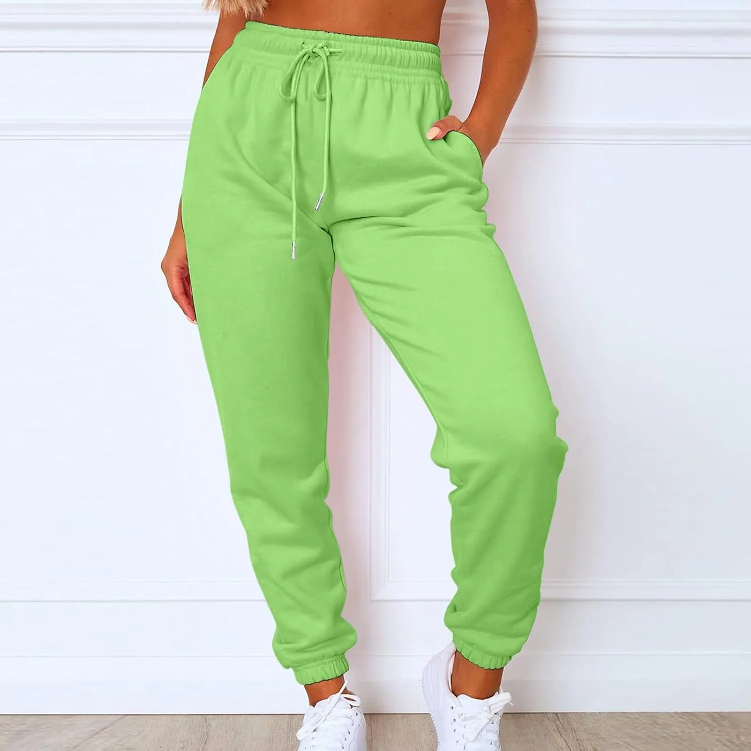 Sweats for Women High Waisted Fleece Lined Sweatpants Joggers with Pockets Trendy Casual Comfy Jogging Pants