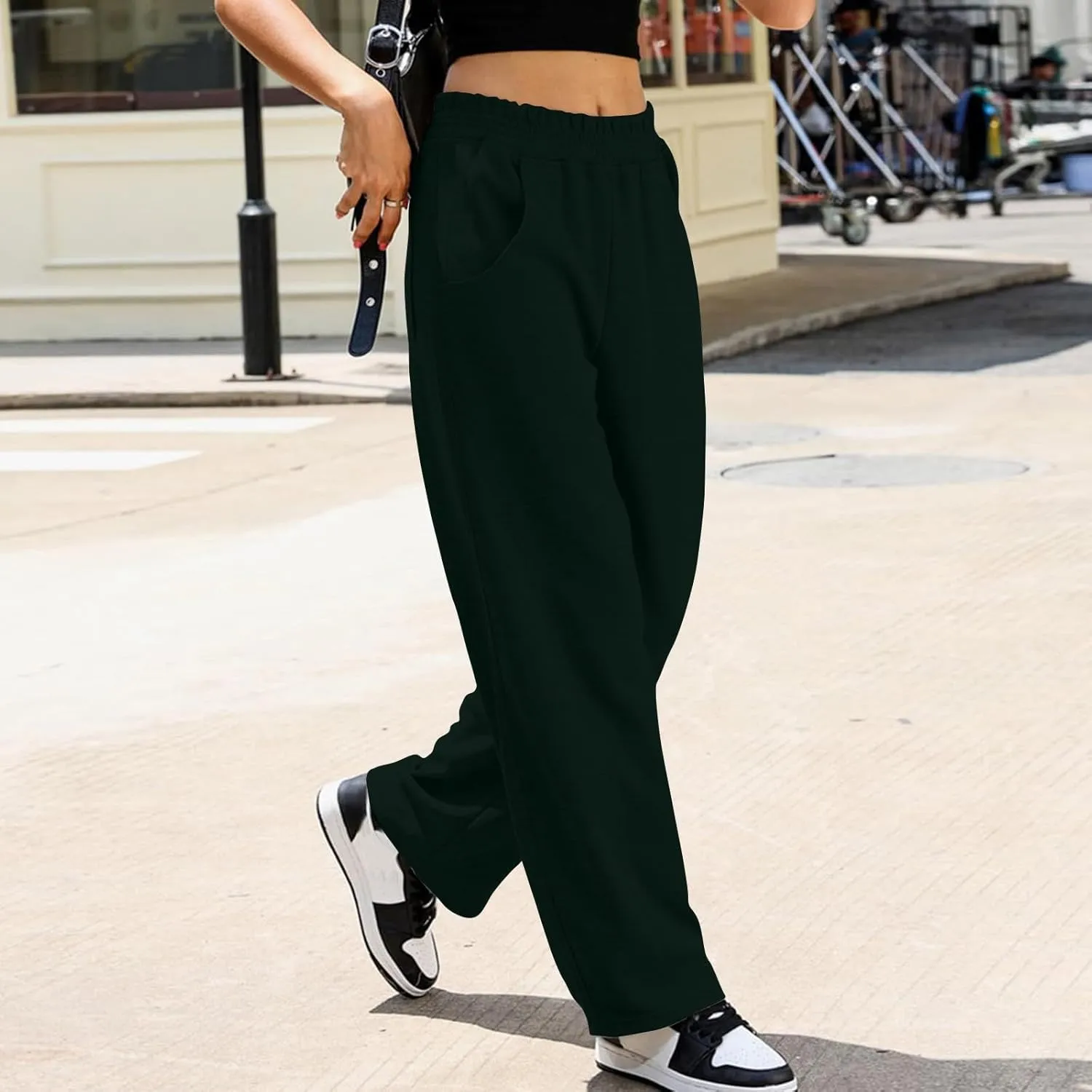 Womens Sweatpants with Pockets Lightweight Pants Cute y2k Clothing Jogger Casual Comfy Running Workout Lounge Plus